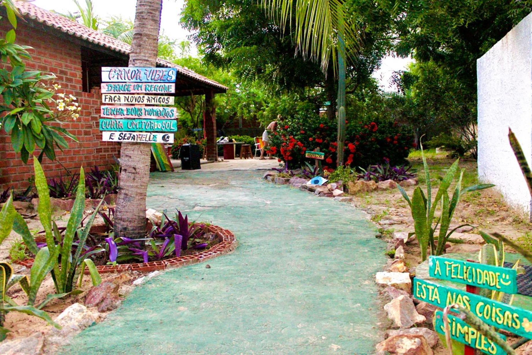 Canoa Roots Hostel & Camping Canoa Quebrada Luaran gambar