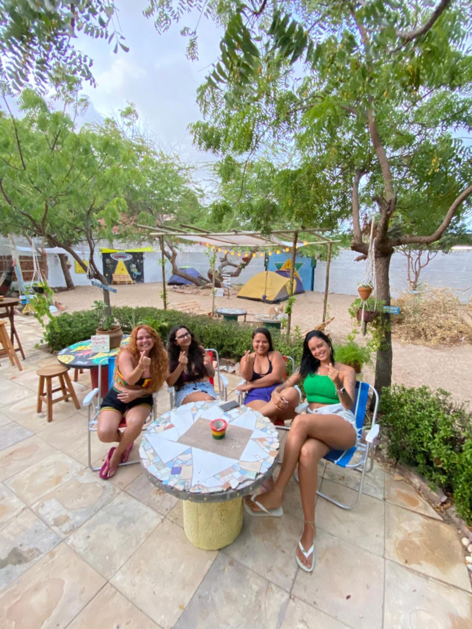 Canoa Roots Hostel & Camping Canoa Quebrada Luaran gambar